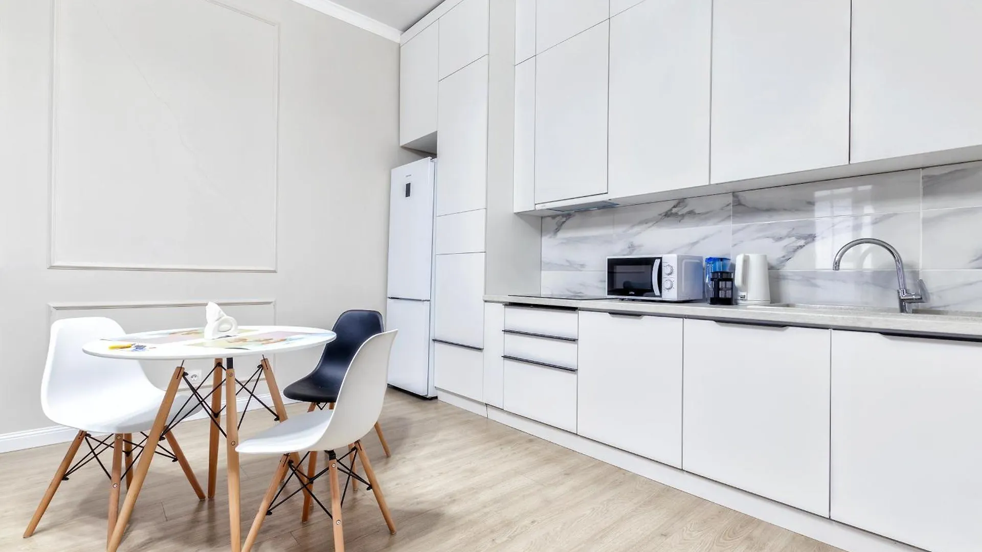Raisson Aparthotel H163 Хан Шатыр Αστάνα